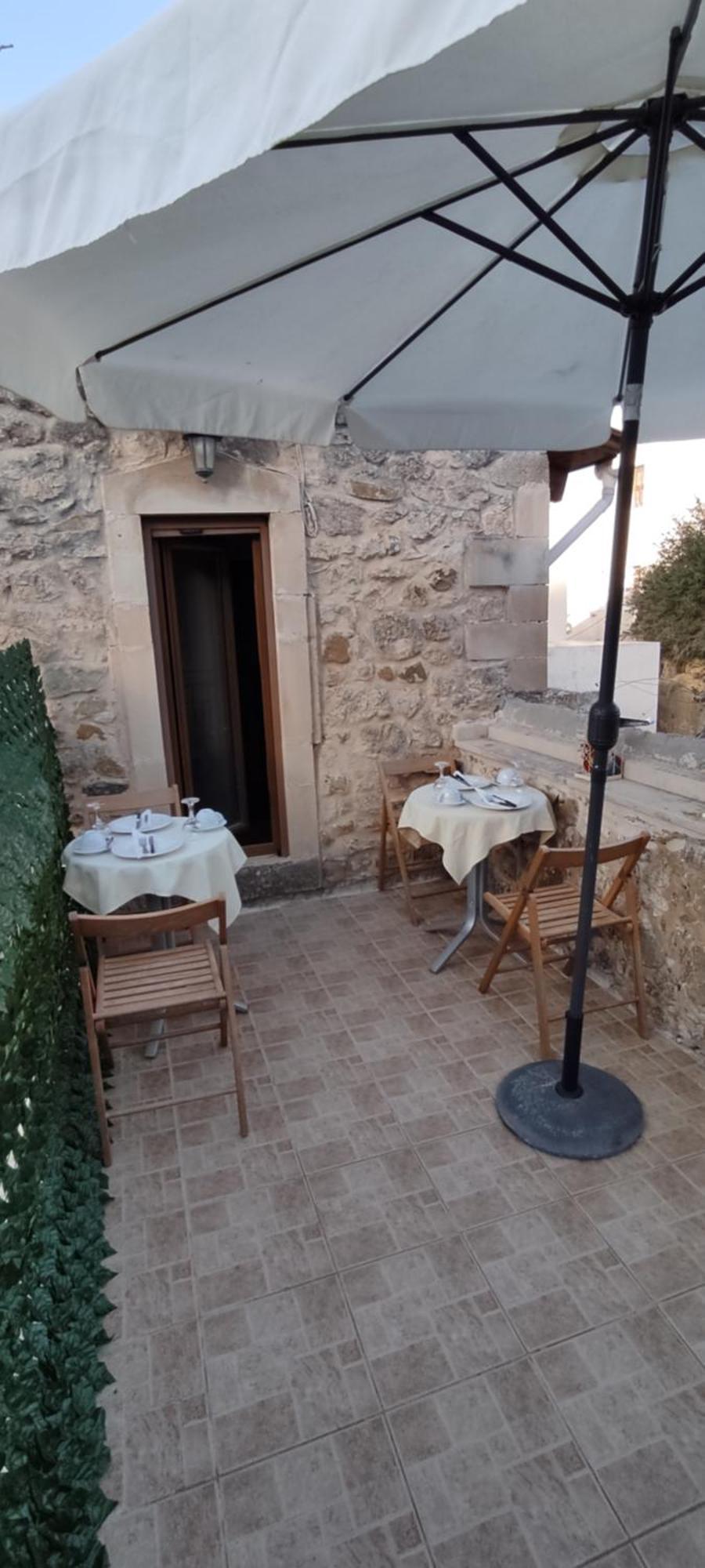 Villa Sofita With Tzakouzi Maroulás Eksteriør billede