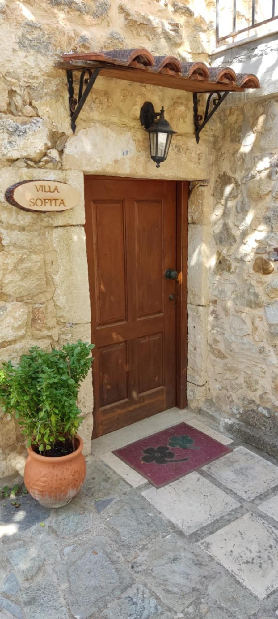 Villa Sofita With Tzakouzi Maroulás Eksteriør billede